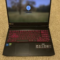 Nitro 5 Gaming Laptop 