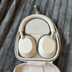 Sony Headphones Wh1000xm5