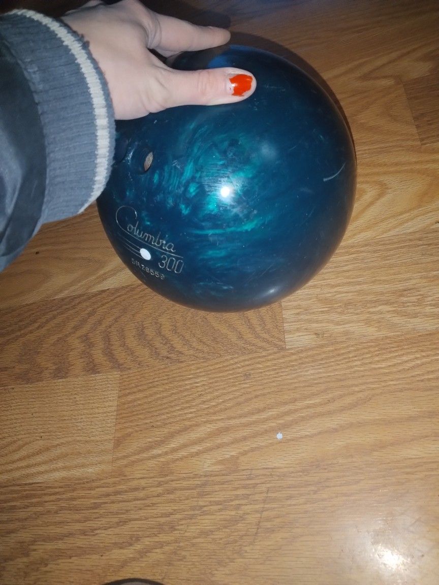 Used Columbia Bowling Ball Serial Number In Description For Sale In used-columbia-bowling-ball-serial-number-in-description-for-sale-in