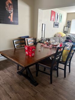 Kitchen table