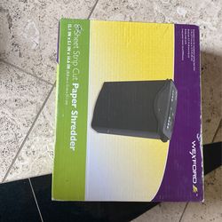 Paper Shredded - 8 Sheet Strip Cut