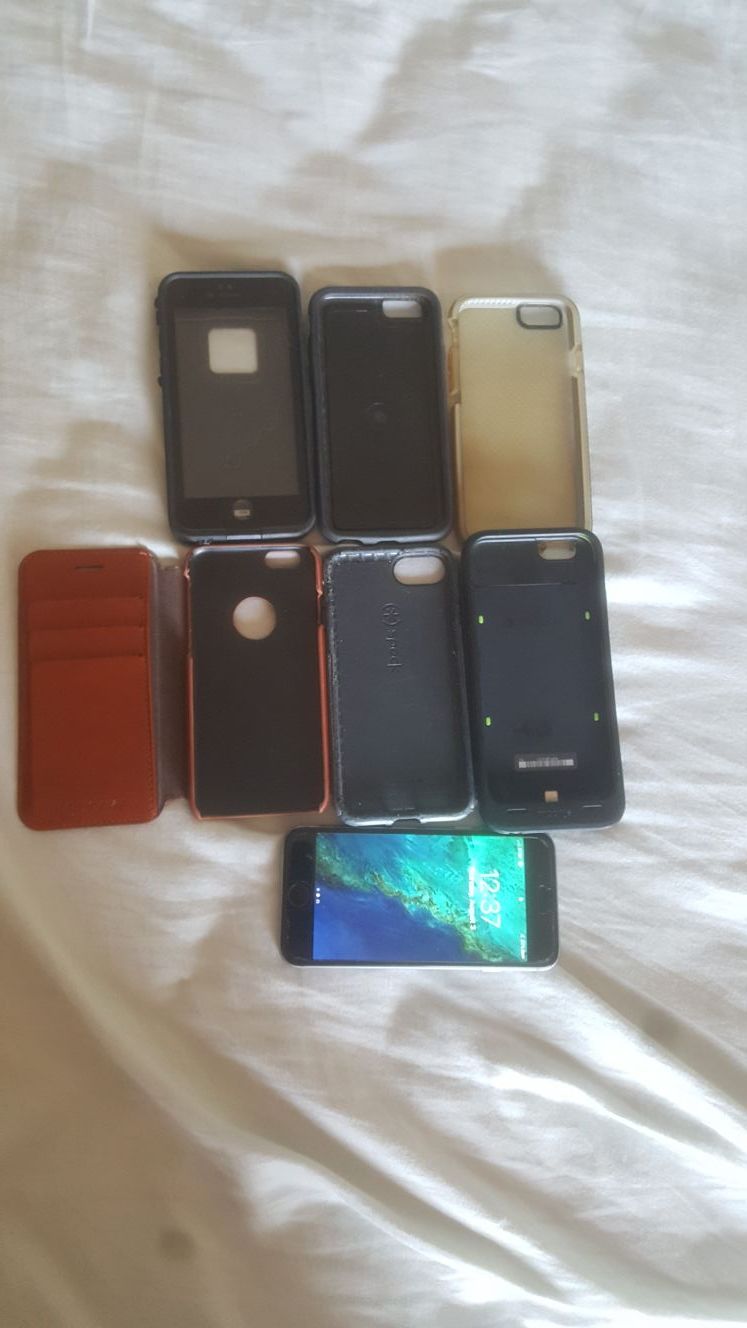 UNLOCKED IPHONE 6 64 GB WITH CASE LOT