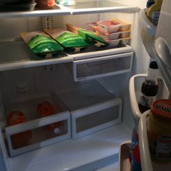 Refrigerator 100$