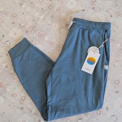 NWT Vuori- Performance Jogger Lake Heather Small