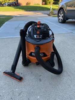 RIDGID 14 Gal. 6.0 peak HP Wet/Dry Shop Vac
