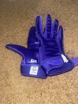 NXTRND Purple Gloves