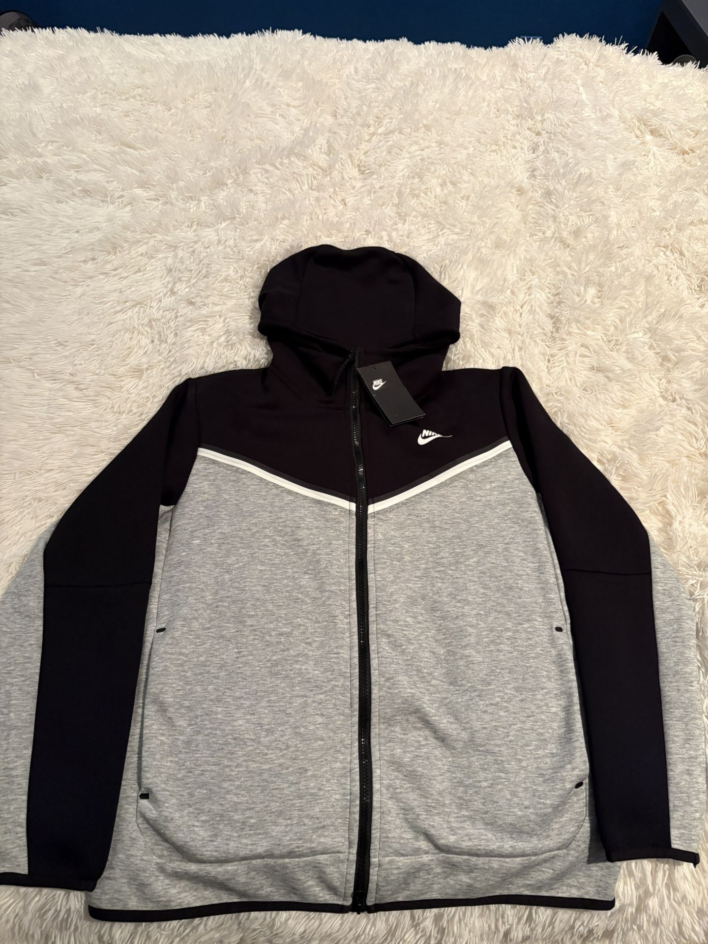 Nike Tech, Black And Gray