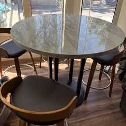 Beautiful Kitchen Table And Chairs 