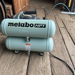 Metabo HPT 4 Gallon Air Compressor 