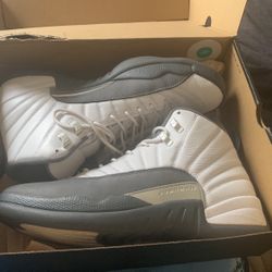 Jordan  12 Retro