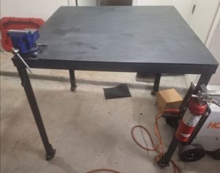 WELDING TABLE