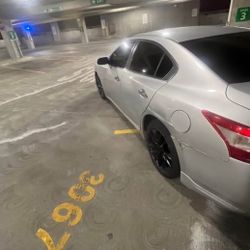 2009 Nissan Maxima