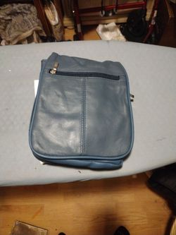 BUXTON Blue Leather Crossbody
