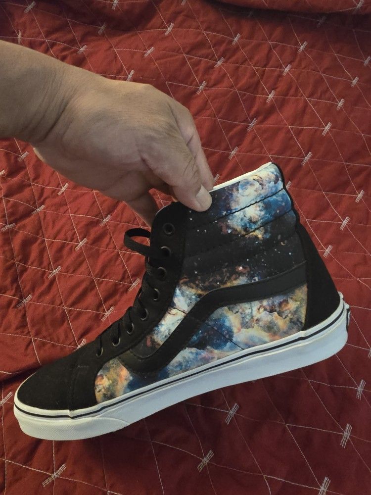 VANS SIZE 11. OFF THE WALL