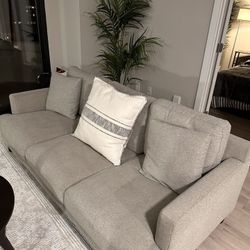 Sofa/couch