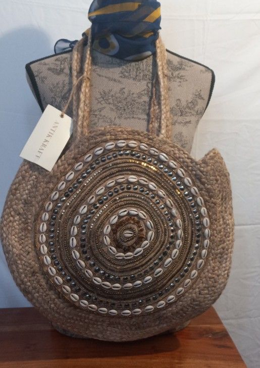 NWT Antik Kraft Beaded Circle Tote