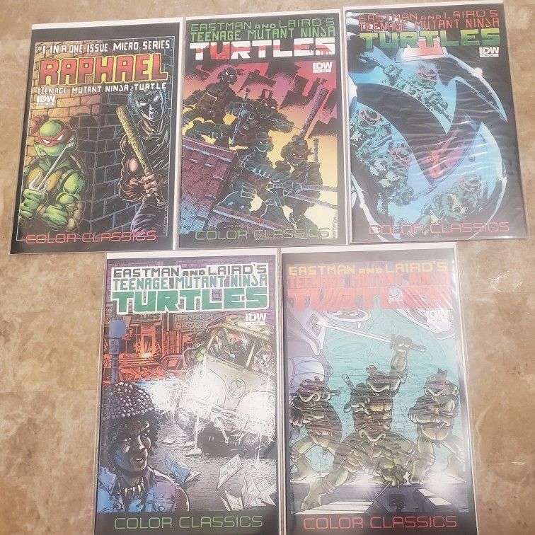 Teenage Mutant Ninja Turtles tmnt color classics 1 4 and Raphael #1 comic books high grade .