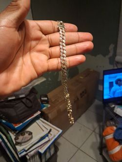 Gold chainz