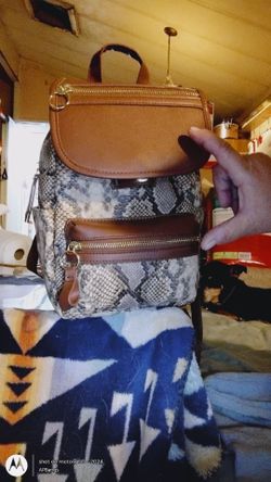 SMALL LADIES BACKPACK PURSE
