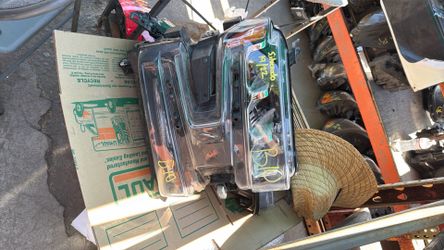 Silverado headlight 2019 2021