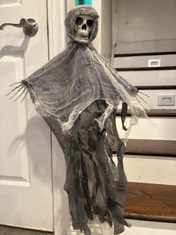 Halloween Hanging Skeleten