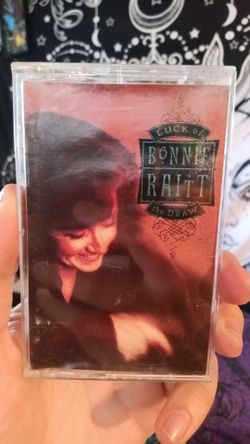 Bonnie raitt lucky cassette tape