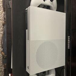 Xbox One S 500gb