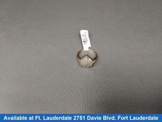 Women's Ring - Yellow Gold 10k (.417) 3.1 grams Size 7.5