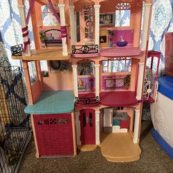 Barbie dream house