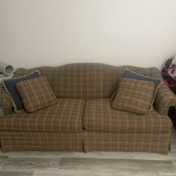 Trundle Couch For Free