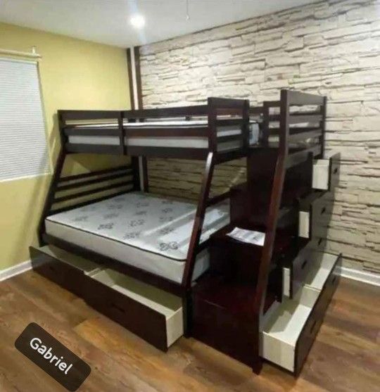 Ellington Twin/Full Bunk Bed (without trundle)