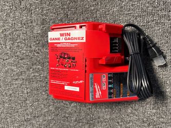 Milwaukee M12/M18 Battery Charger