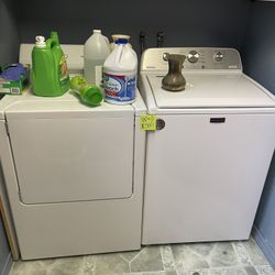 Washer/Dryer -Like New