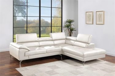 Right Facing Chaise Sectional Set - White Color