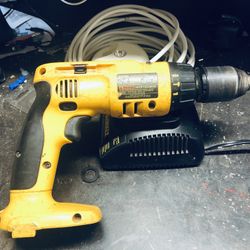 Dewalt DW996 1/2” 14.4V Hammer Drill