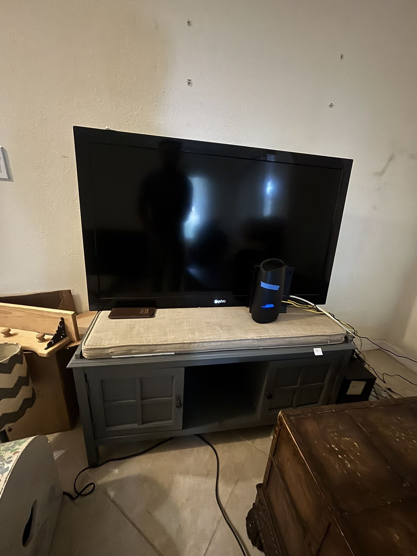 42 inch Flatscreen TV