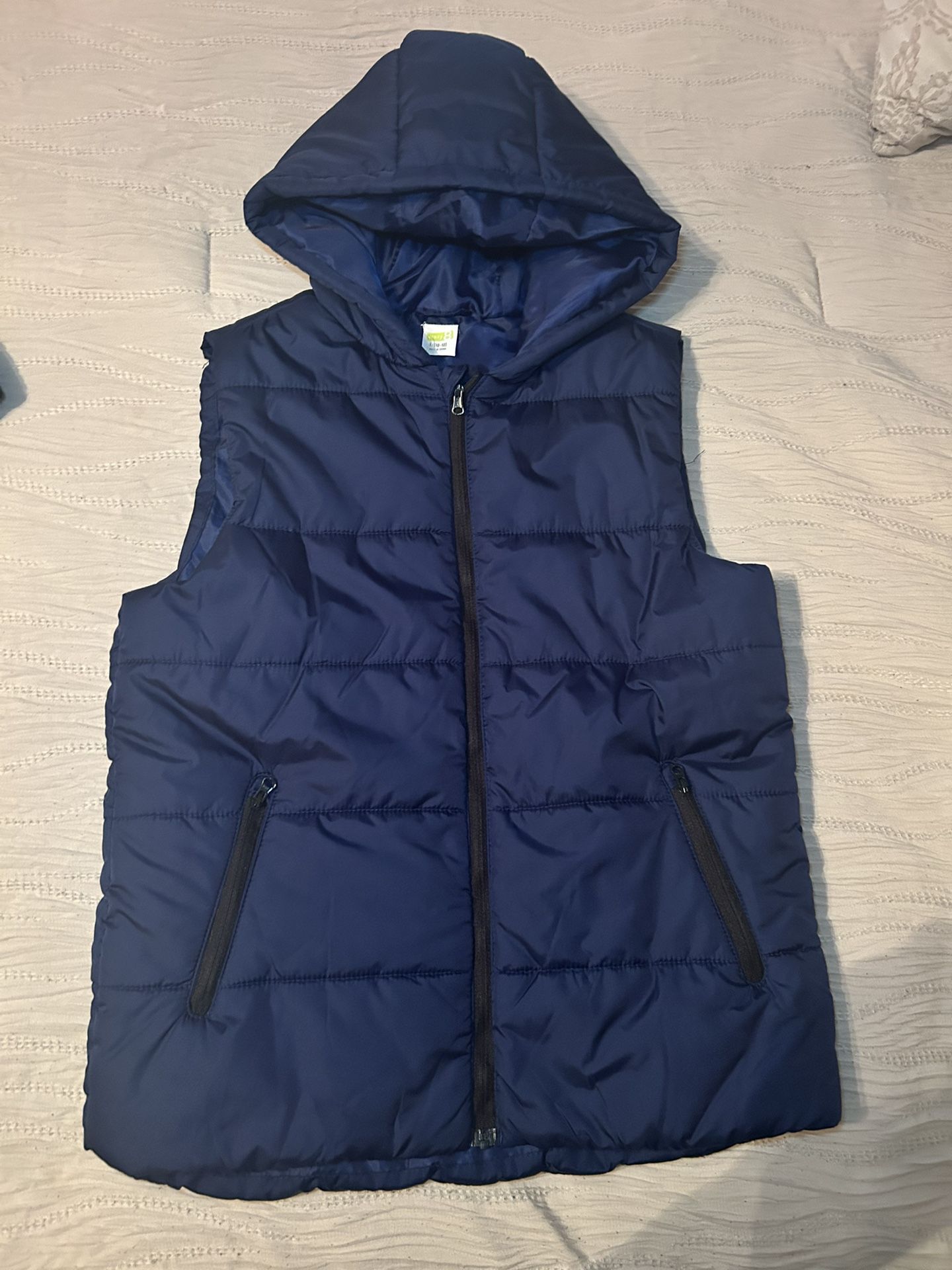 BOYS Puffer Vest Large