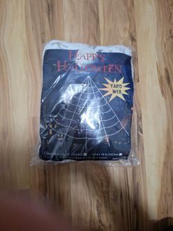 Yard Web 🕸 Purple Lights