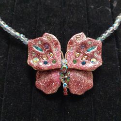 BEAUTIFUL PINK BUTTERFLY NECKLACE ON CRYSTAL BEADS