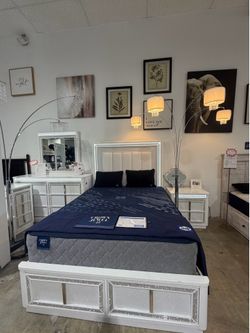 White Glitter Bed Set (Queen Size)