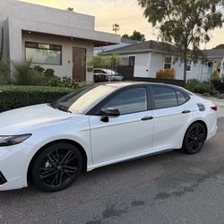 2025 Toyota Camry Hybrid