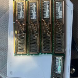5x 2GB RAM Sticks