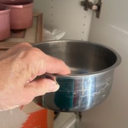 Dog Bowls Have 4 Sturdy 