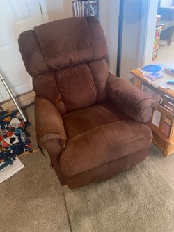 Lazy boy rocker and recliner