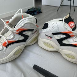 Shaq Reebok Pumps $70 Brand new Size 12