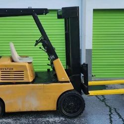 10,000 Pounds Hyster Forklift