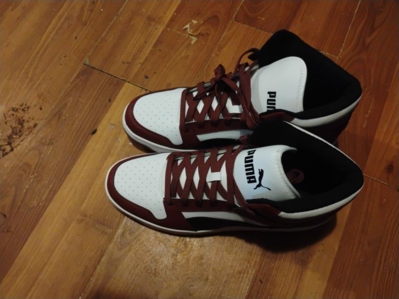 Puma sneakers