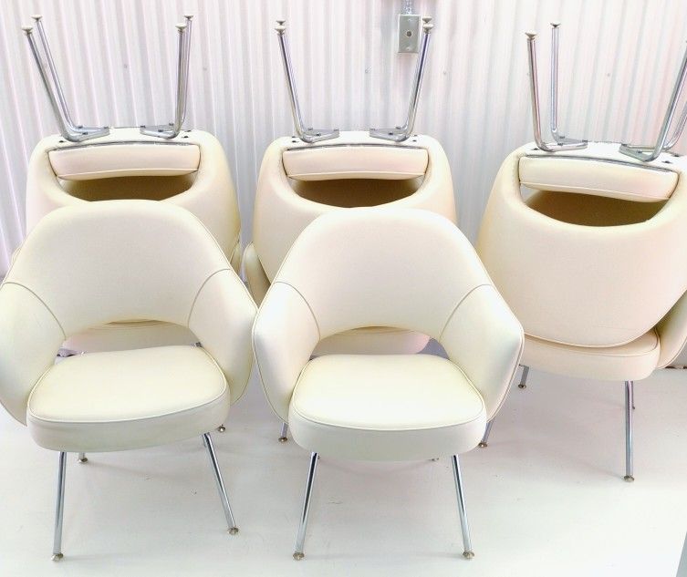 Set of 6 Eero Saarinen for Knoll Executive Armchair with off-white/Ivory Leather