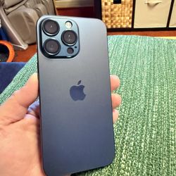 iPhone  Blue Titanium 15 Pro Max 1tb Fully Unlocked in Good CONDITION!! MUST SEE!!!