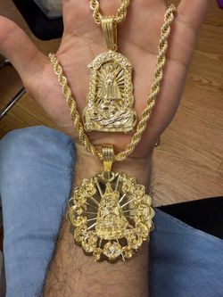 2 chain and 2 Pendant set